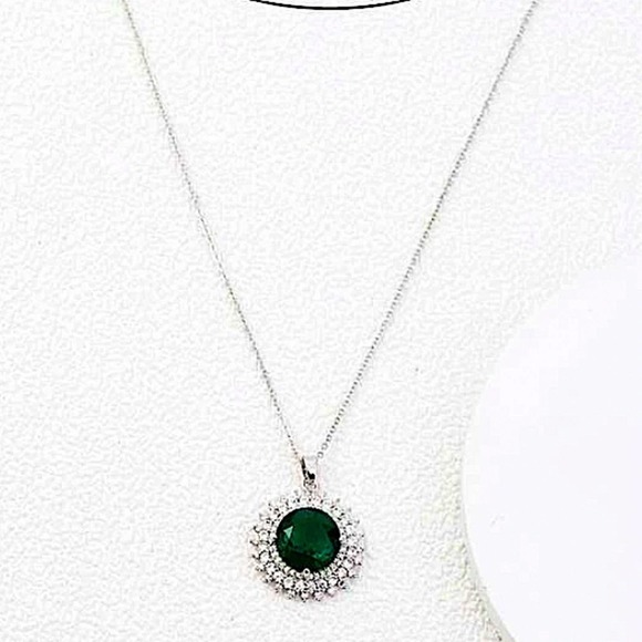 Sterling Silver Emerald Green Cubic Zircon Pendant Charm Necklace - Picture 3 of 4
